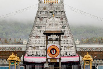 Tirupati Balaji and Shirdi Sai Baba